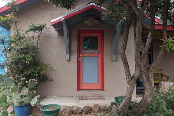 El Nopal Casita - A few blocks from Sul Ross! - Image 1