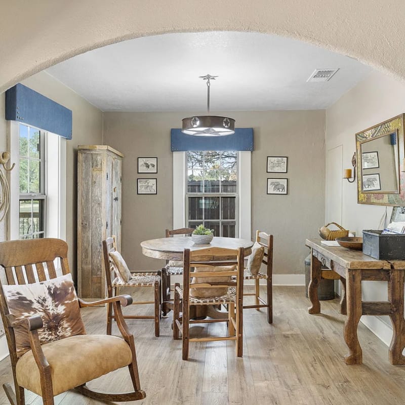 The Cowboy House - Rustic charm